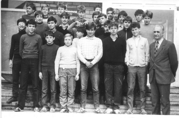 1985-1at-Kaczmarek.jpg