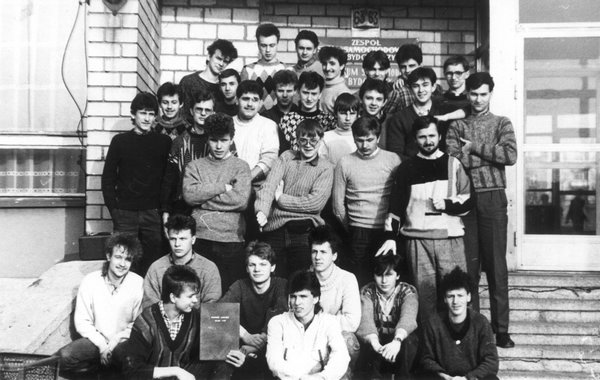 1989_3bt.jpg