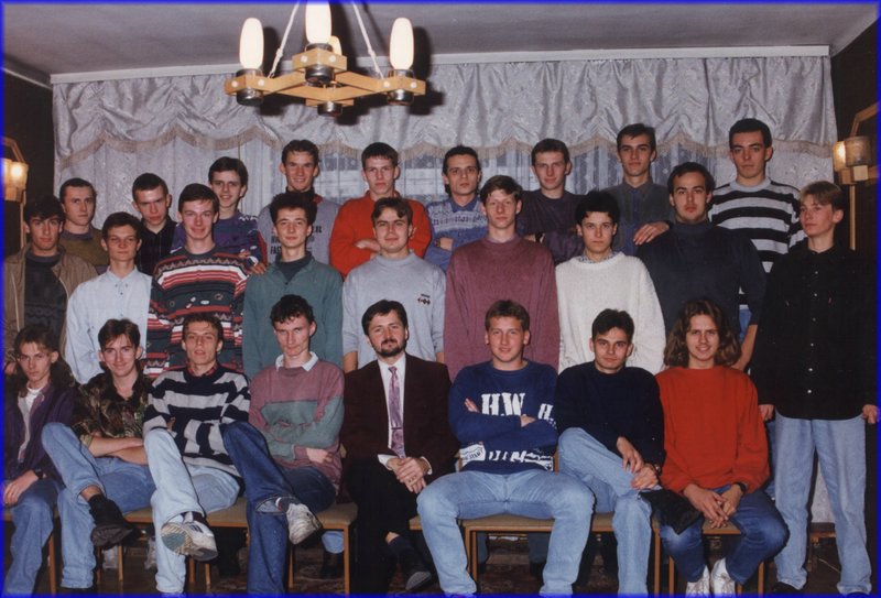 019-klasowe-ok 1996.jpg