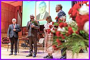 175.jpg