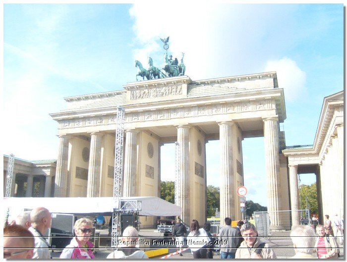 157.jpg