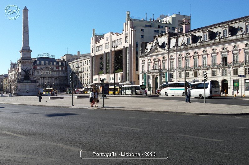 03-030.jpg