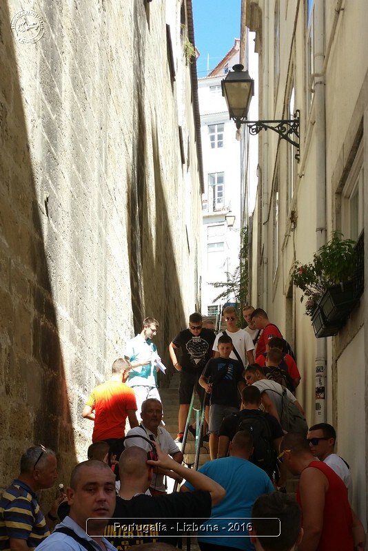 03-056.jpg