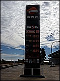 03-010.jpg